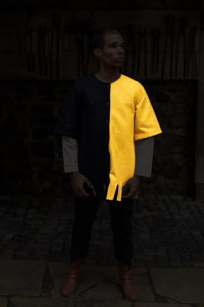 Left Side Surcoat Aleran - Wool Yellow