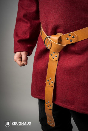 Medieval Ring Belt with Rivets Brown